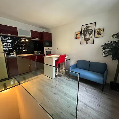 Petit Dupleix Atypique Porte Maillot F3 Lejlighed