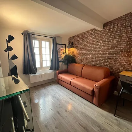 Petit Dupleix Atypique Porte Maillot F3 * Paris